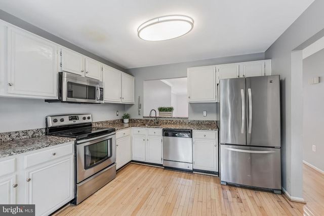 13915 GUNNERS PL, Centreville, VA 20121