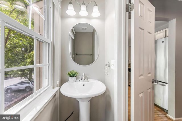 13915 GUNNERS PL, Centreville, VA 20121