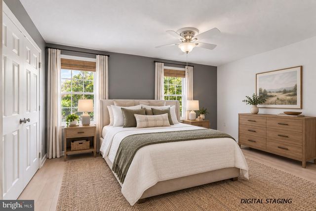 13915 GUNNERS PL, Centreville, VA 20121