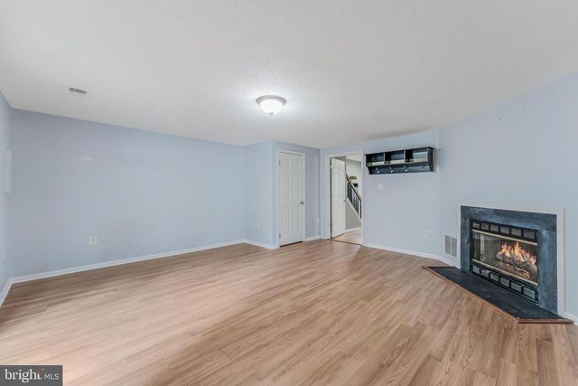 13915 GUNNERS PL, Centreville, VA 20121
