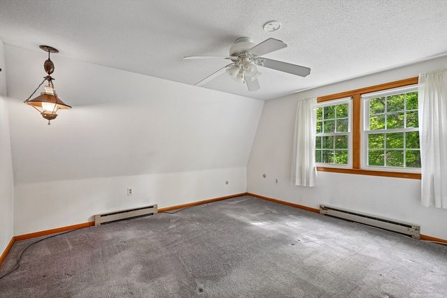 7 Farrwood Dr, Andover, MA 01810