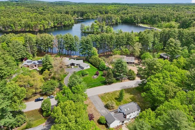 7 Farrwood Dr, Andover, MA 01810