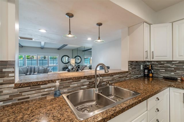 2523 W TENNESSEE AVENUE, Tampa, FL 33629