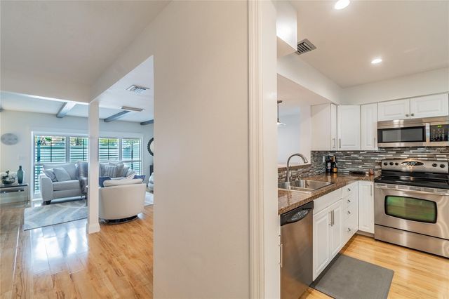 2523 W TENNESSEE AVENUE, Tampa, FL 33629