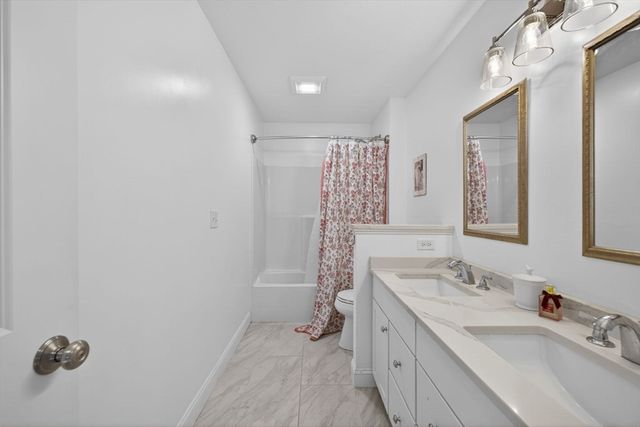 6 Geramat Way, Methuen, MA 01844