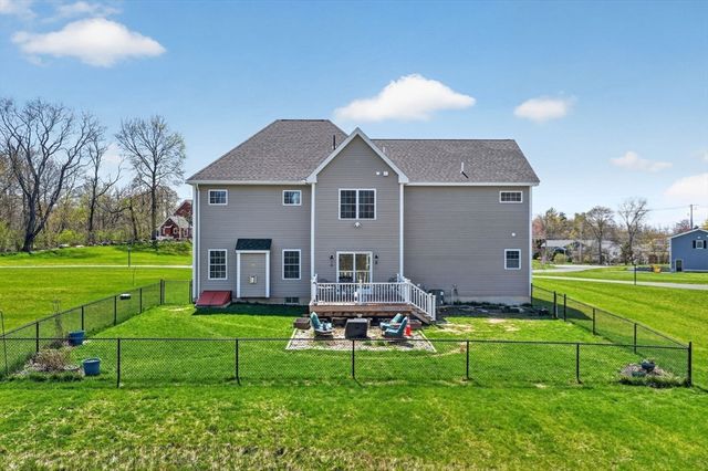 6 Geramat Way, Methuen, MA 01844