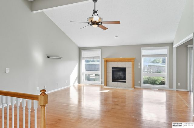 16705 Ogden Circle, Omaha, NE 68116