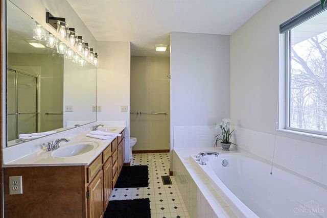 5644 Quapaw Court, Liberty Twp, OH 45011