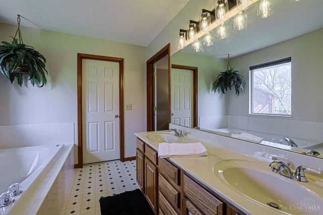 5644 Quapaw Court, Liberty Twp, OH 45011