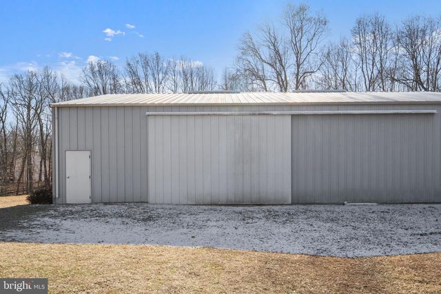 9905 CROOM RD, Upper Marlboro, MD 20772