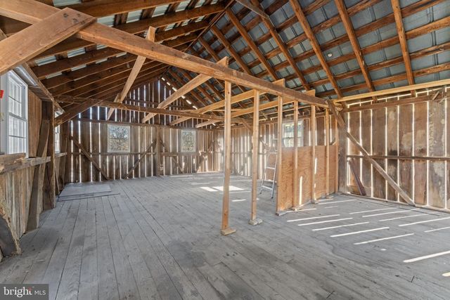 9905 CROOM RD, Upper Marlboro, MD 20772