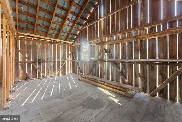 9905 CROOM RD, Upper Marlboro, MD 20772