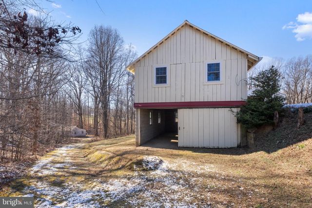 9905 CROOM RD, Upper Marlboro, MD 20772