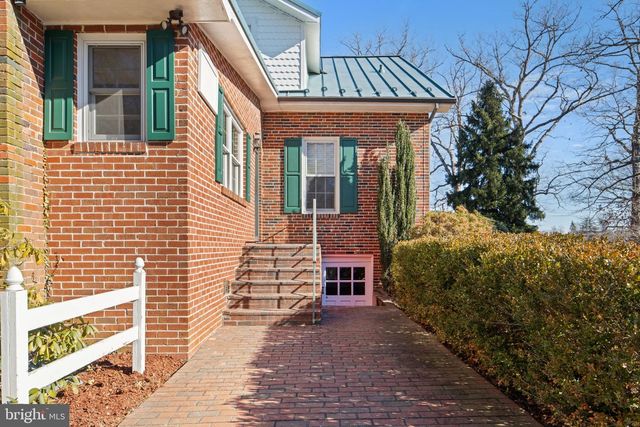9905 CROOM RD, Upper Marlboro, MD 20772