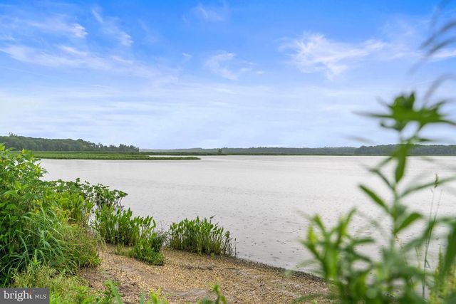 9905 CROOM RD, Upper Marlboro, MD 20772