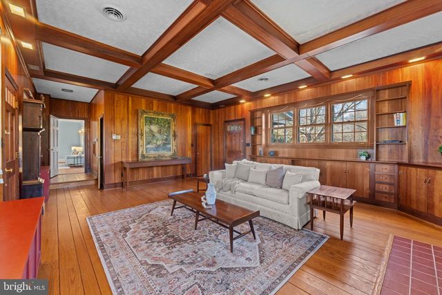 9905 CROOM RD, Upper Marlboro, MD 20772