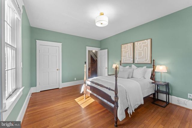 9905 CROOM RD, Upper Marlboro, MD 20772