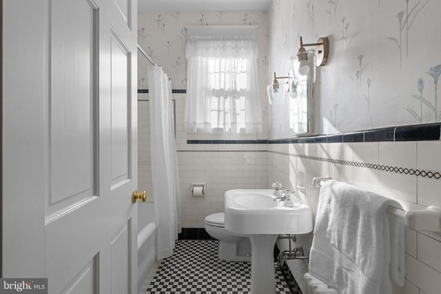 9905 CROOM RD, Upper Marlboro, MD 20772