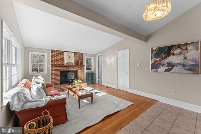 9905 CROOM RD, Upper Marlboro, MD 20772