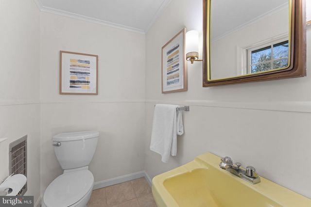 9905 CROOM RD, Upper Marlboro, MD 20772