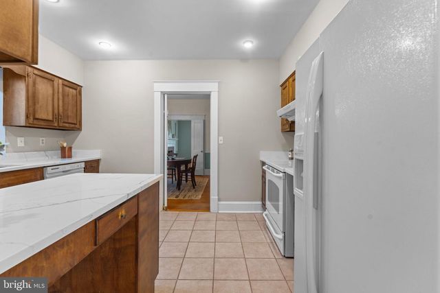 9905 CROOM RD, Upper Marlboro, MD 20772