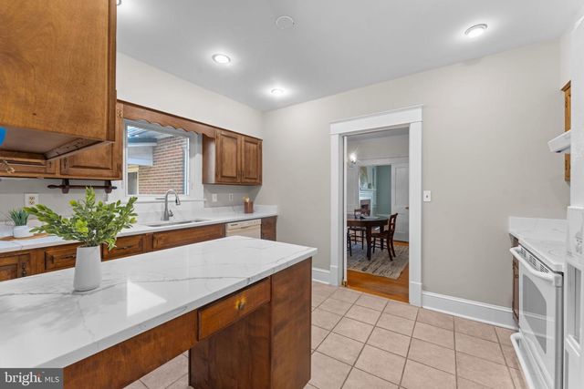 9905 CROOM RD, Upper Marlboro, MD 20772
