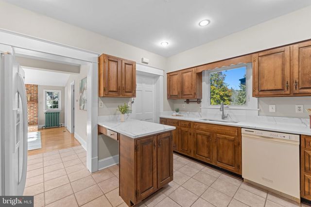 9905 CROOM RD, Upper Marlboro, MD 20772