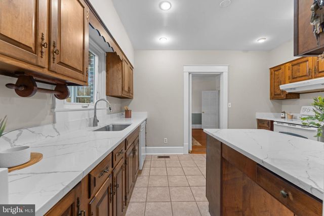 9905 CROOM RD, Upper Marlboro, MD 20772