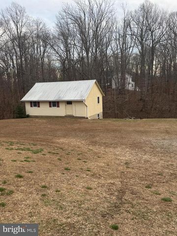 9905 CROOM RD, Upper Marlboro, MD 20772