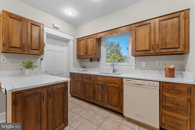 9905 CROOM RD, Upper Marlboro, MD 20772