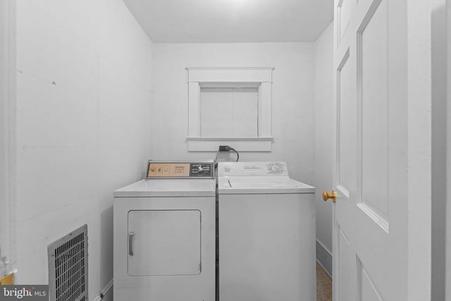 9905 CROOM RD, Upper Marlboro, MD 20772