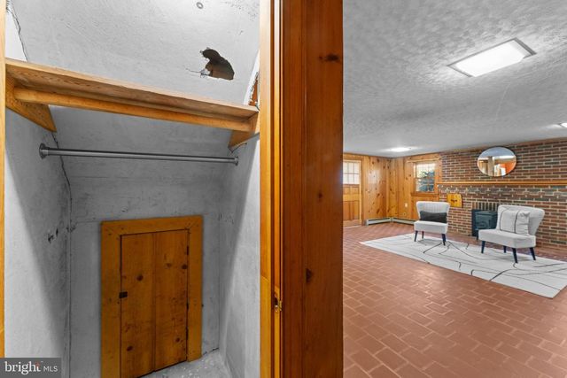 9905 CROOM RD, Upper Marlboro, MD 20772