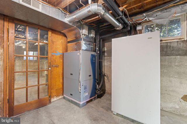 9905 CROOM RD, Upper Marlboro, MD 20772