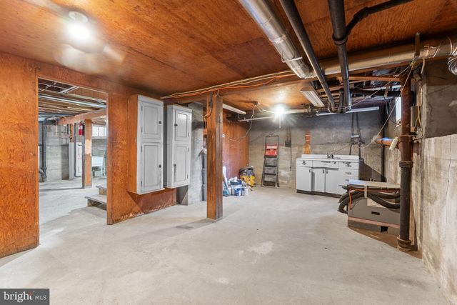 9905 CROOM RD, Upper Marlboro, MD 20772