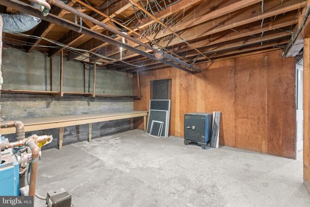 9905 CROOM RD, Upper Marlboro, MD 20772