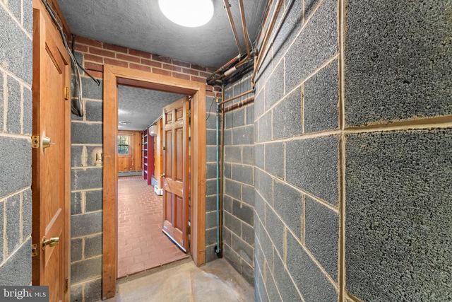 9905 CROOM RD, Upper Marlboro, MD 20772