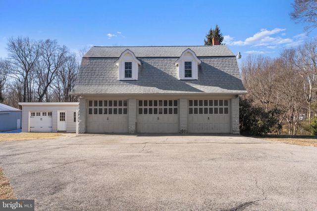 9905 CROOM RD, Upper Marlboro, MD 20772