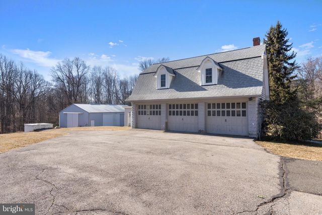 9905 CROOM RD, Upper Marlboro, MD 20772