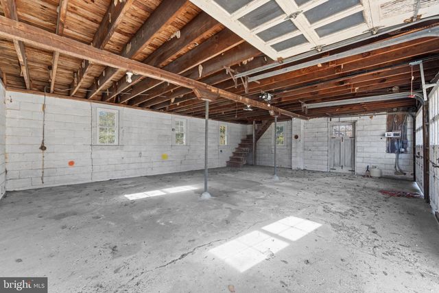 9905 CROOM RD, Upper Marlboro, MD 20772