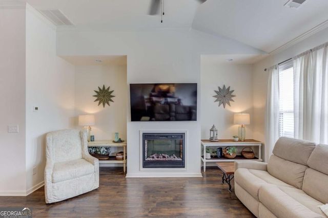 5434 Long Branch Way, Flowery Branch, GA 30542