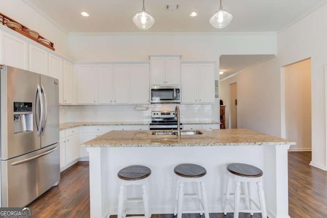 5434 Long Branch Way, Flowery Branch, GA 30542