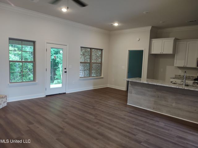 1007 Silver Circle, Pearl, MS 39208