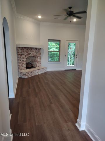 1007 Silver Circle, Pearl, MS 39208