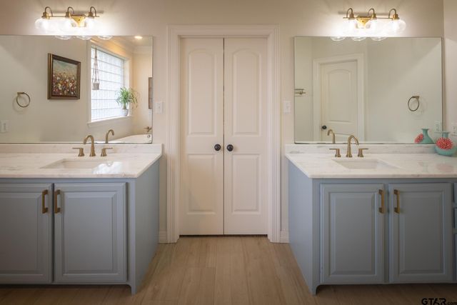 101 Thames Dr, Bullard, TX 75757