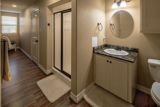 101 Thames Dr, Bullard, TX 75757