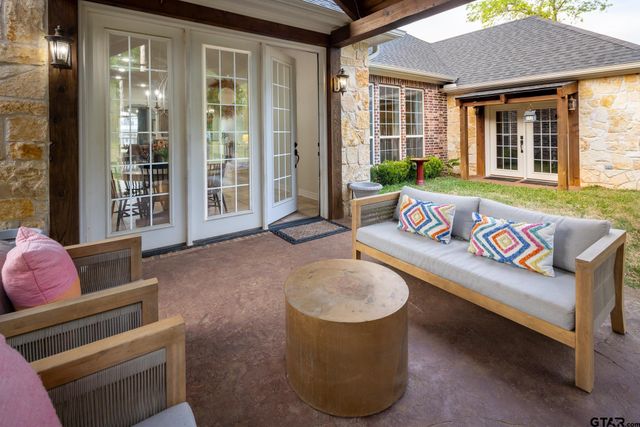 101 Thames Dr, Bullard, TX 75757