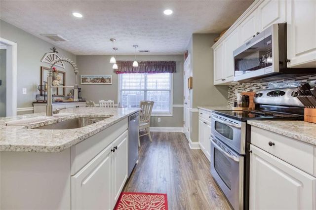 3520 Lochmill Drive, Loganville, GA 30052