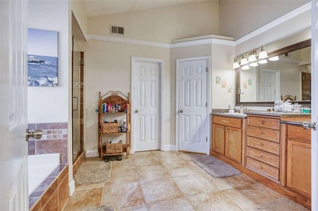 3520 Lochmill Drive, Loganville, GA 30052