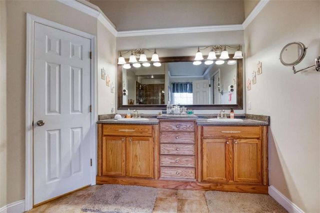 3520 Lochmill Drive, Loganville, GA 30052