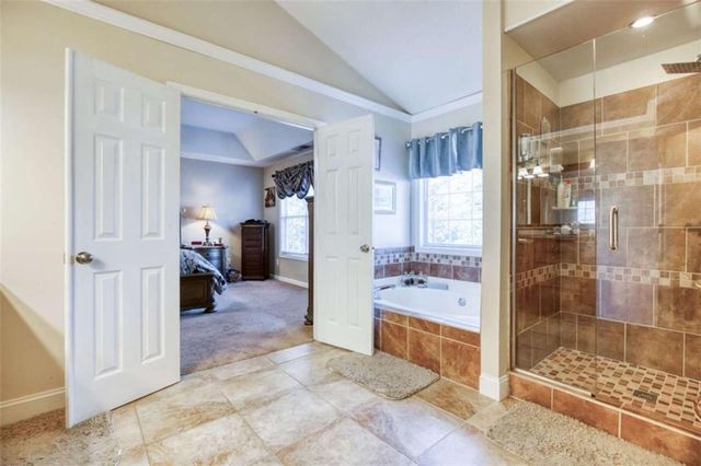 3520 Lochmill Drive, Loganville, GA 30052